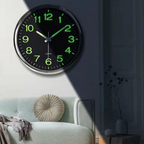 KlarTid | Moderne LED Wandklok – Heldere Tijdsweergave – Ø 30 cm – Functioneel Design