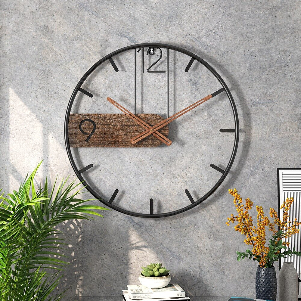 Toki | Minimalistische Wandklok – Industrieel Zwart Metaal met Walnoothouten Accent