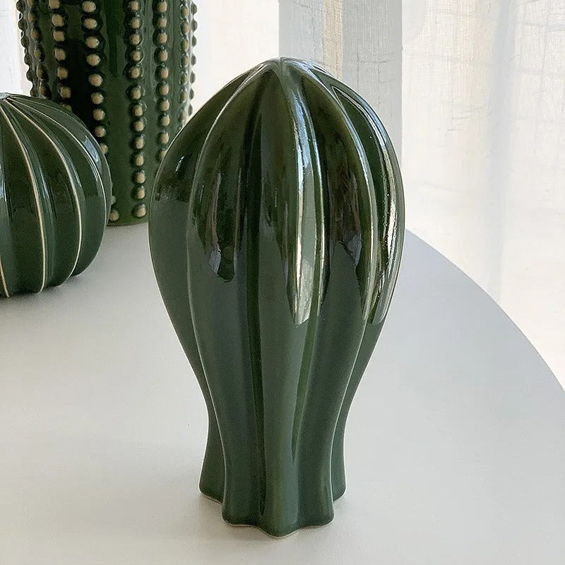 Xavi | Creatieve Keramieken Cactus Ornamenten – Modern Woestijn Design met Glanzend Glazuur
