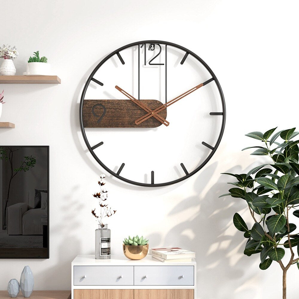 Toki | Minimalistische Wandklok – Industrieel Zwart Metaal met Walnoothouten Accent
