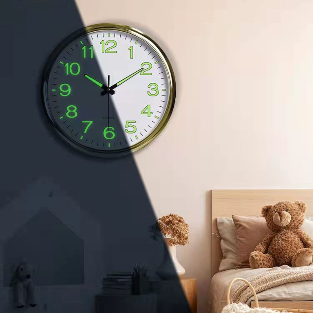 KlarTid | Moderne LED Wandklok – Heldere Tijdsweergave – Ø 30 cm – Functioneel Design