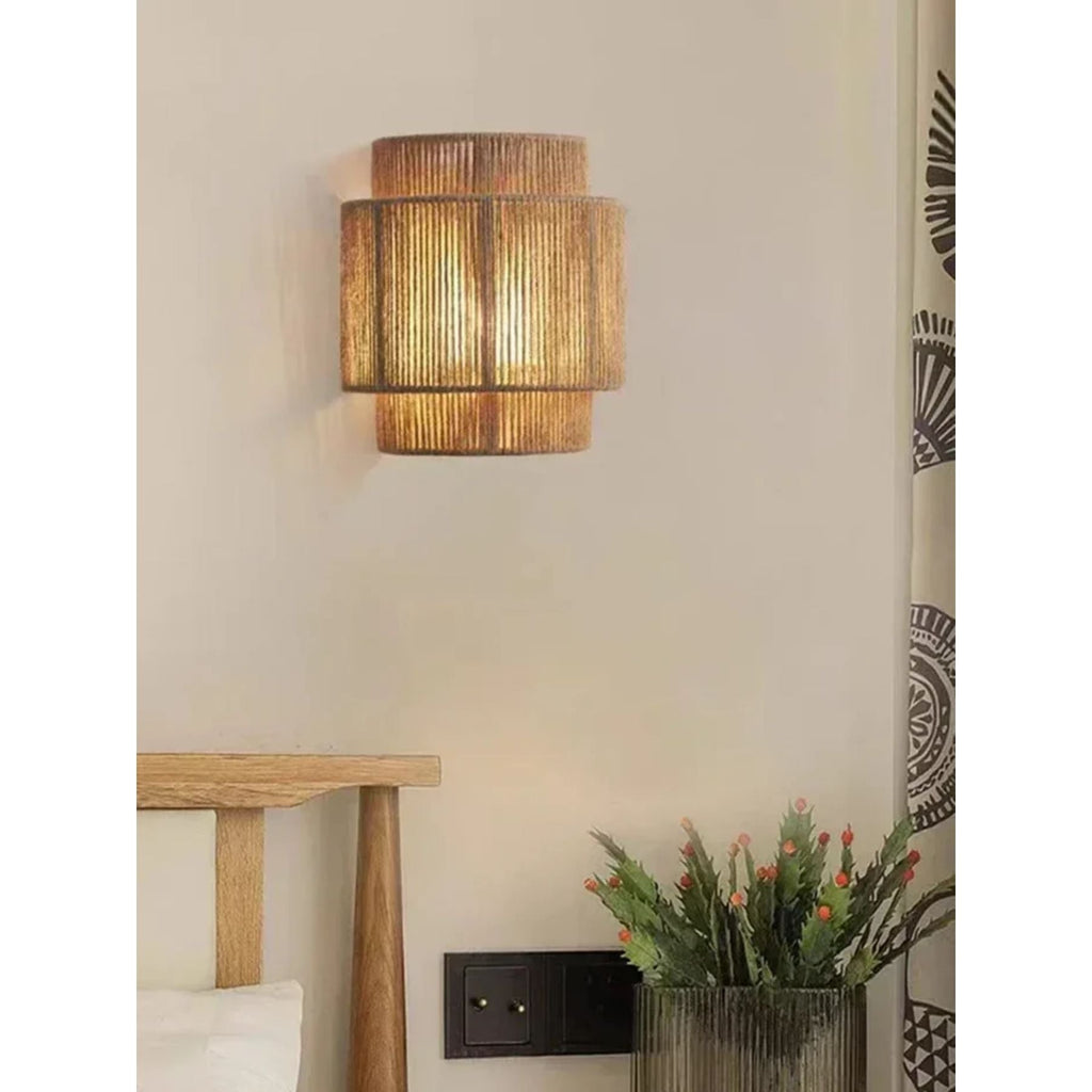 Zola | Ambachtelijke Wandlamp – Japandi Design met Henneptouw & Bamboe