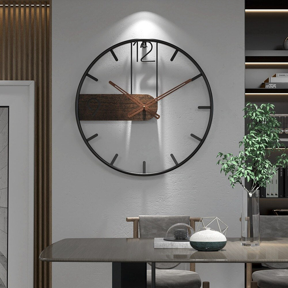 Toki | Minimalistische Wandklok – Industrieel Zwart Metaal met Walnoothouten Accent