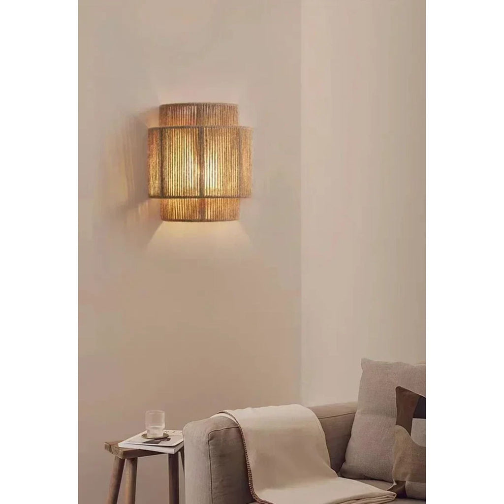Zola | Ambachtelijke Wandlamp – Japandi Design met Henneptouw & Bamboe