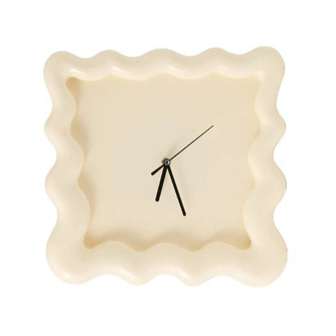 Balthazar | Moderne Golvende Wandklok – Minimalistisch 3D Design met Artistiek Frame