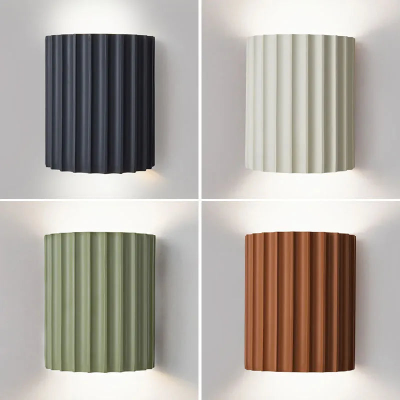 Striava | Moderne Ribbel Wandlamp van Kunsthars