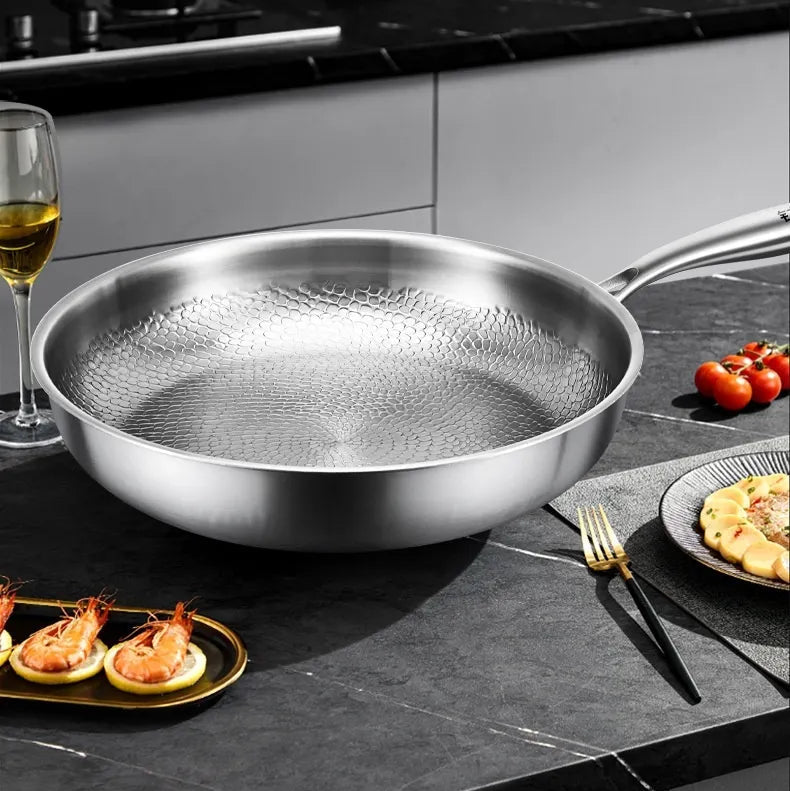 Forza Titan | Handgehamerde RVS Koekenpan – Titanium Versterkt – Inductie Geschikt