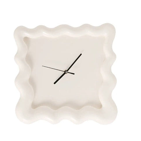 Balthazar | Moderne Golvende Wandklok – Minimalistisch 3D Design met Artistiek Frame