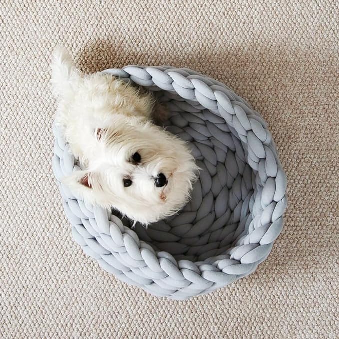 Knotto | Handgehaakt Wollen Dierenbed – Natuurlijke Wol met Hoge Rand voor Geborgenheid