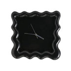 Balthazar | Moderne Golvende Wandklok – Minimalistisch 3D Design met Artistiek Frame