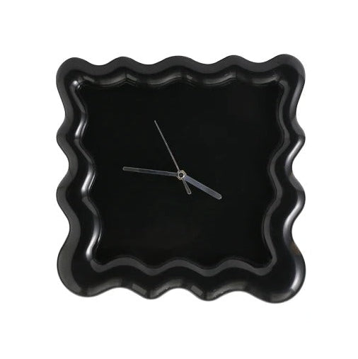 Balthazar | Moderne Golvende Wandklok – Minimalistisch 3D Design met Artistiek Frame