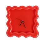 Balthazar | Moderne Golvende Wandklok – Minimalistisch 3D Design met Artistiek Frame