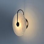 Alba | Wandlamp van Albast met Art Deco Design