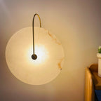 Alba | Wandlamp van Albast met Art Deco Design