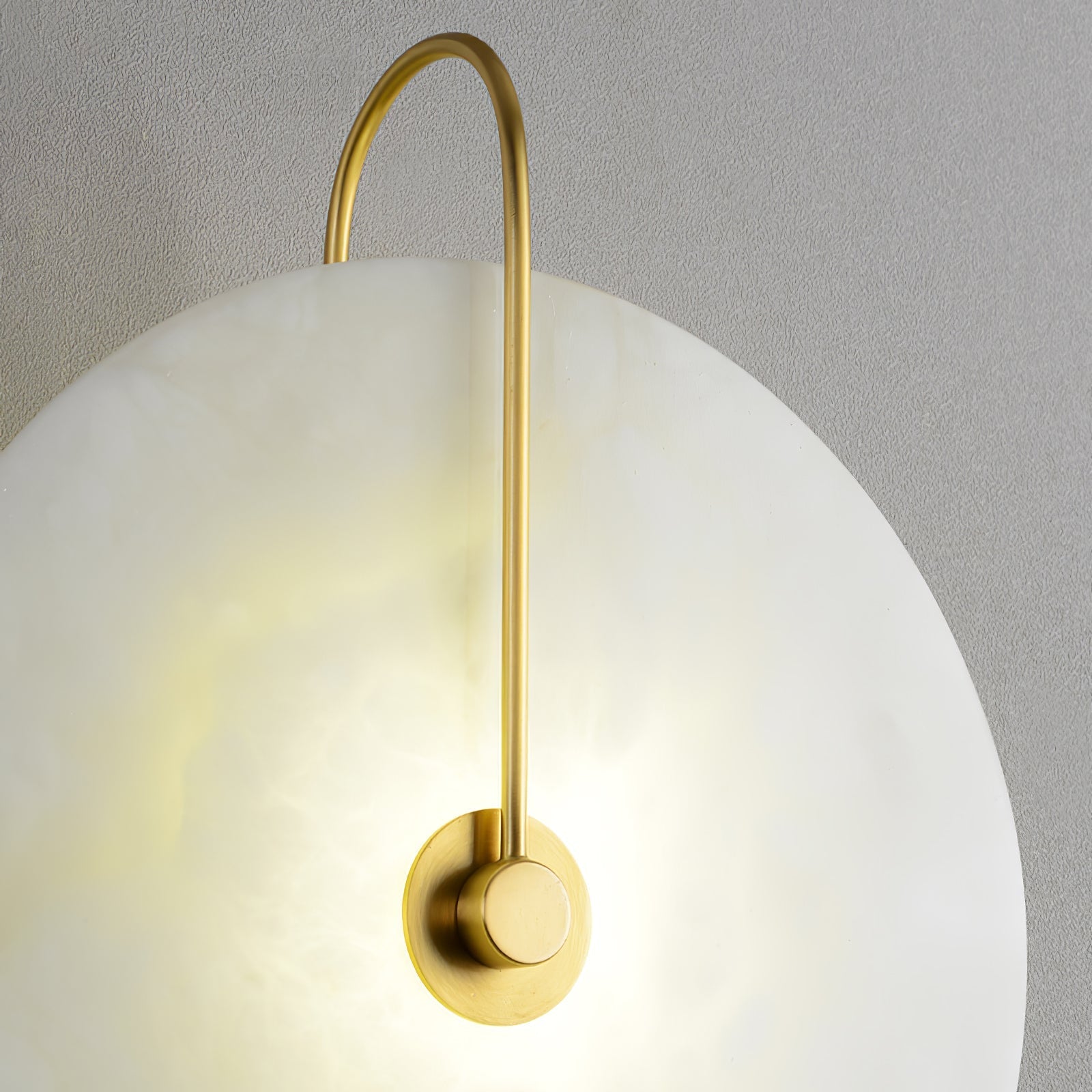 Alba | Wandlamp van Albast met Art Deco Design