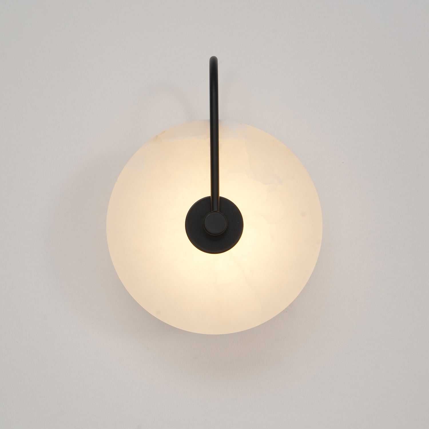 Alba | Wandlamp van Albast met Art Deco Design
