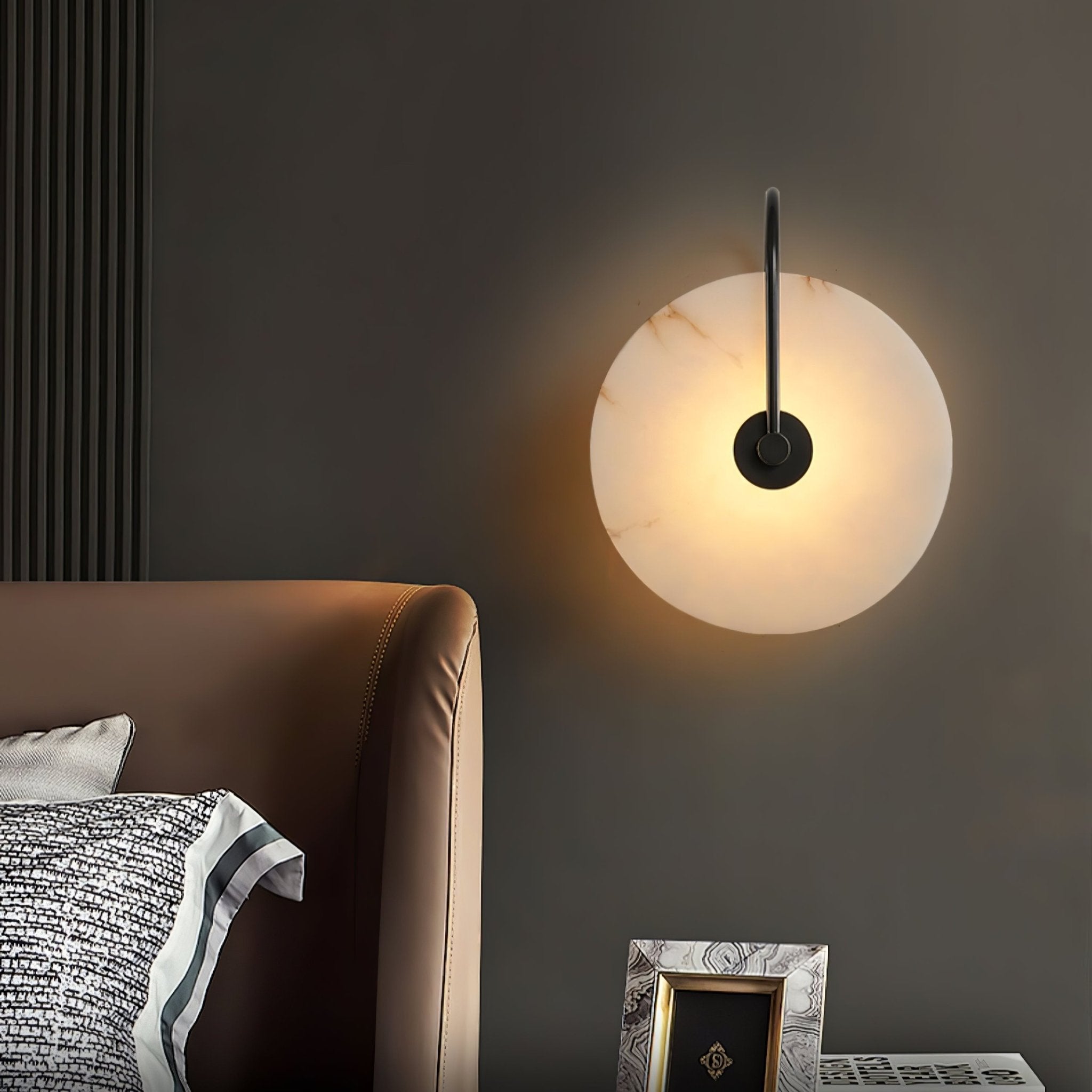 Alba | Luxe Wandlamp van Natuurlijk Albast met Art Deco Design