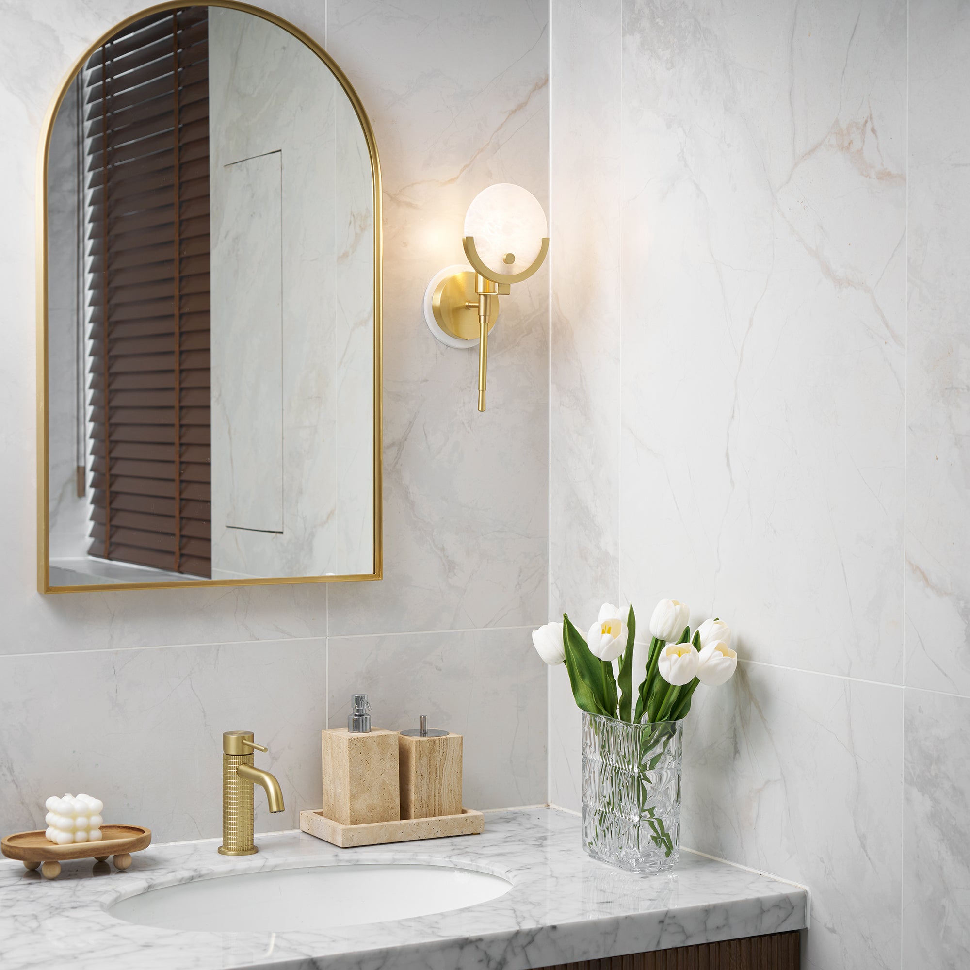 Messing Wandlamp met Natuurlijk Albast | Scepter