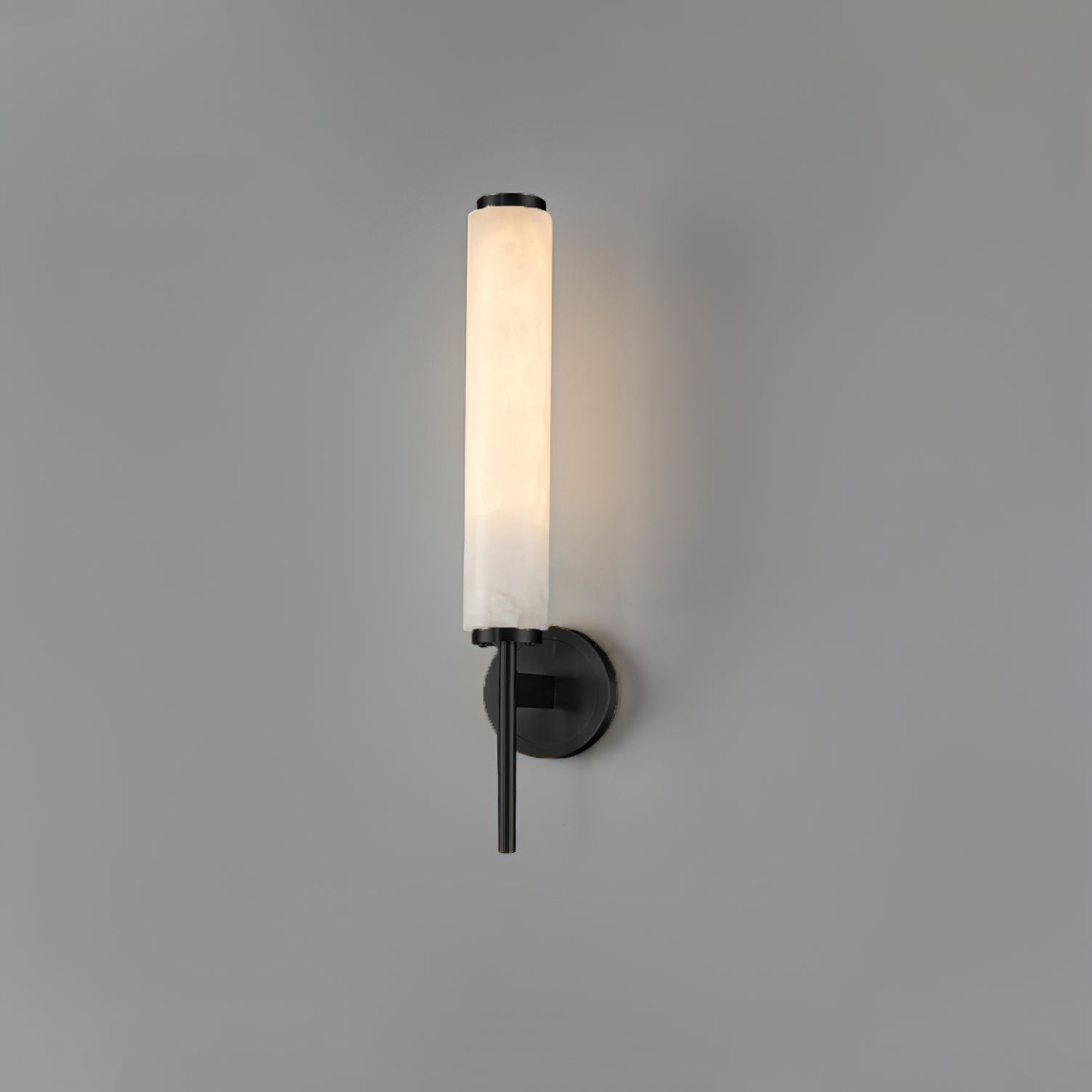 Alba | Architectonische Albast Wandlamp – Modern Design in Messing & Natuursteen