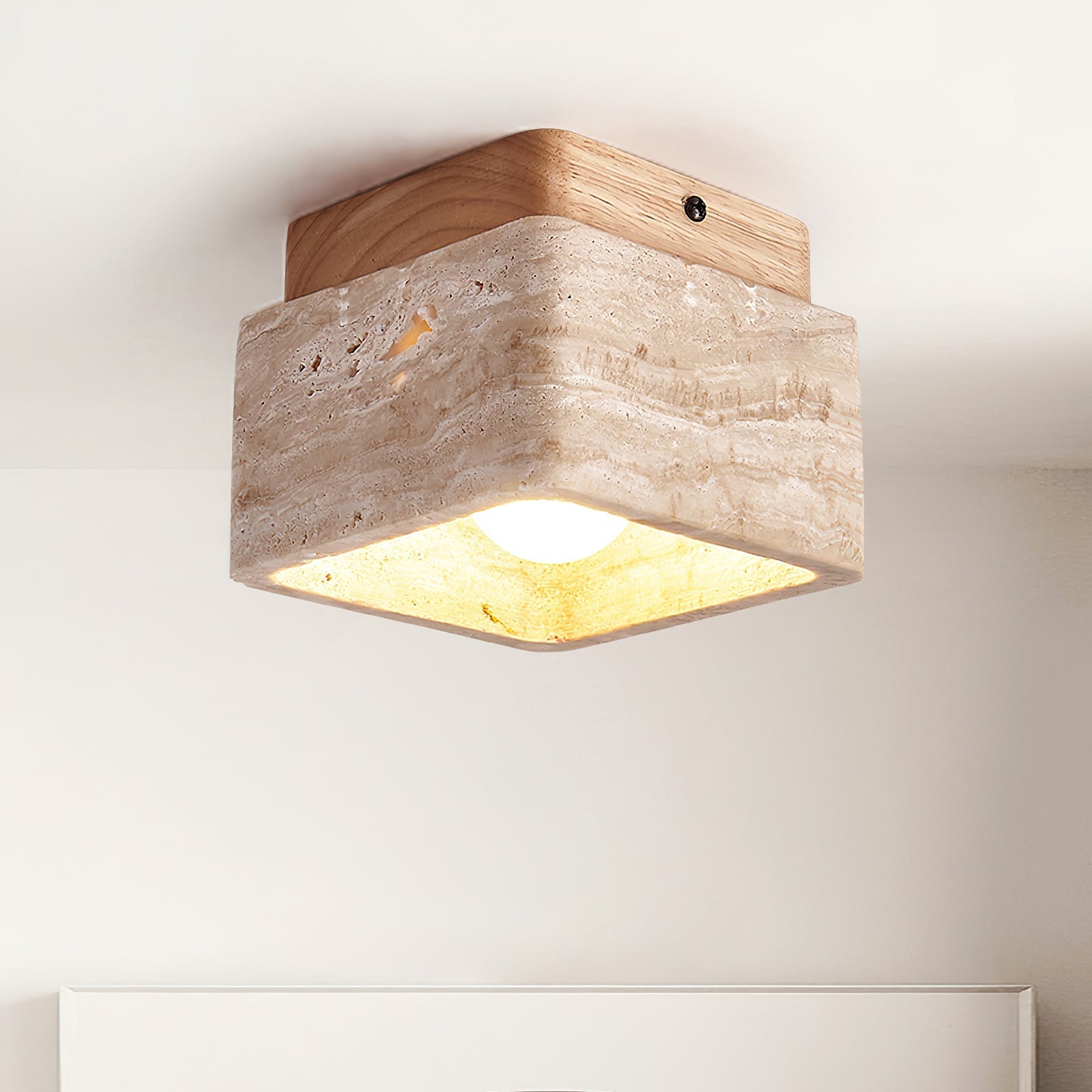 Kald | Plafond- of Wandlamp – Travertin & Hout – Compact Design