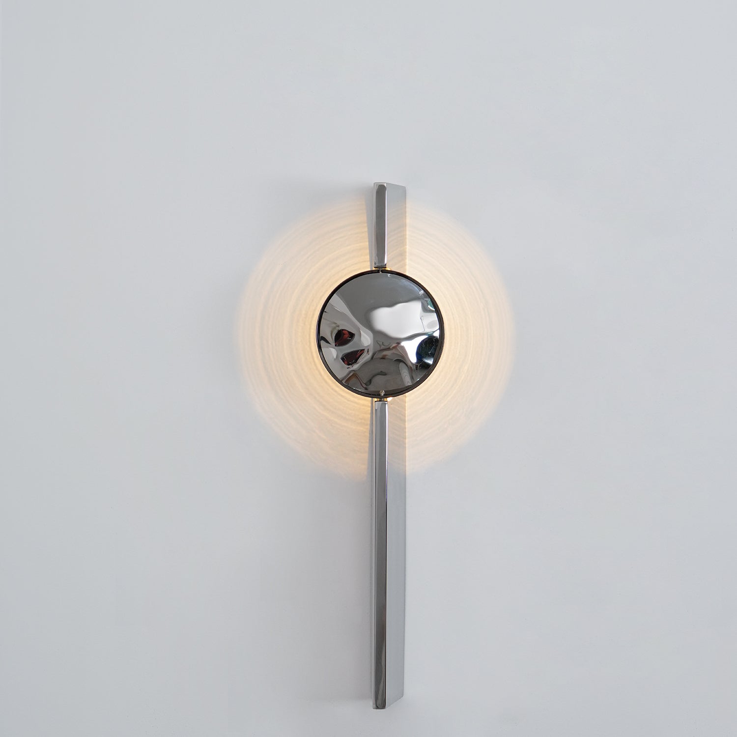 LED Wandlamp Projectie – Artistiek Lichteffect – Chroom | Umbra