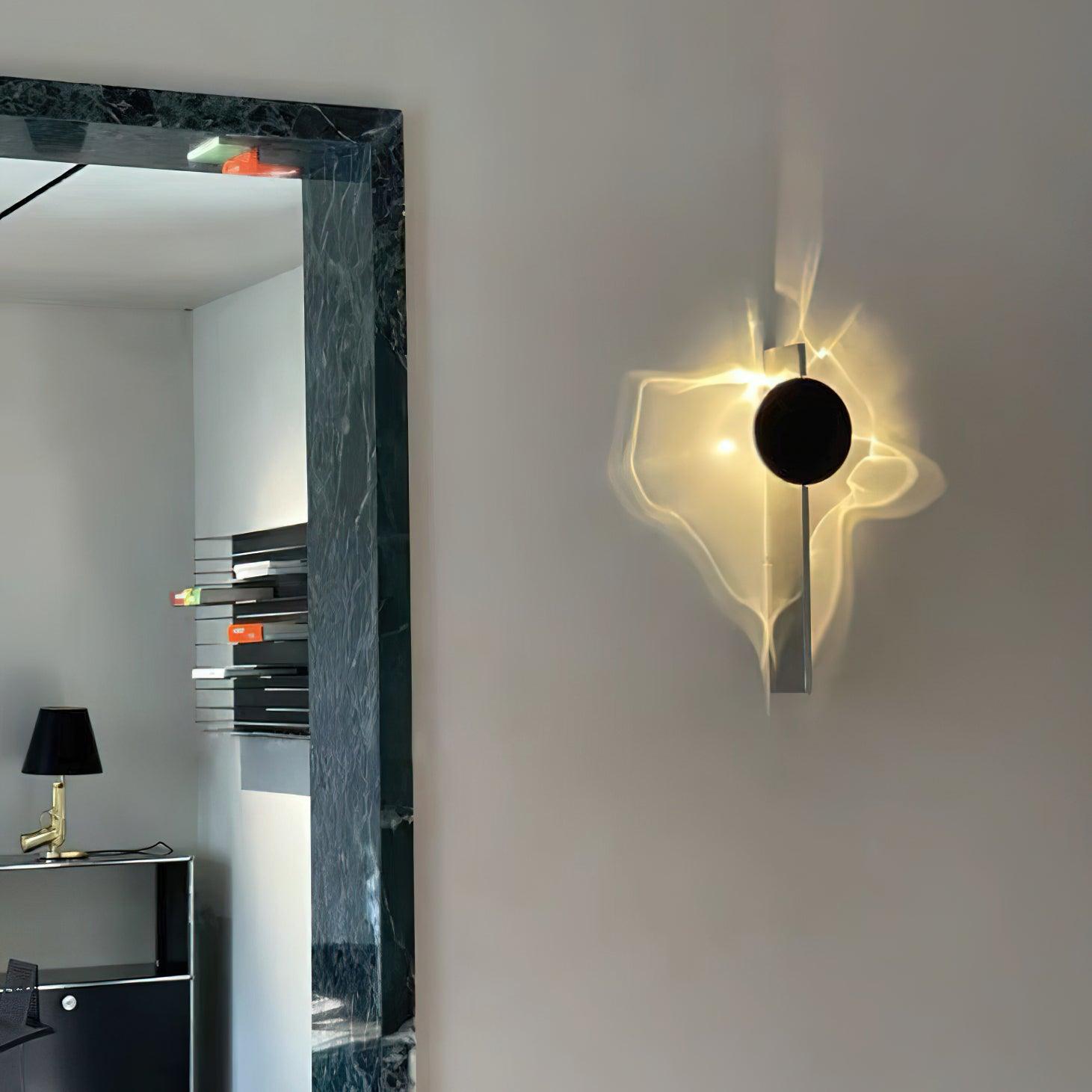 LED Wandlamp Projectie – Artistiek Lichteffect – Chroom | Umbra