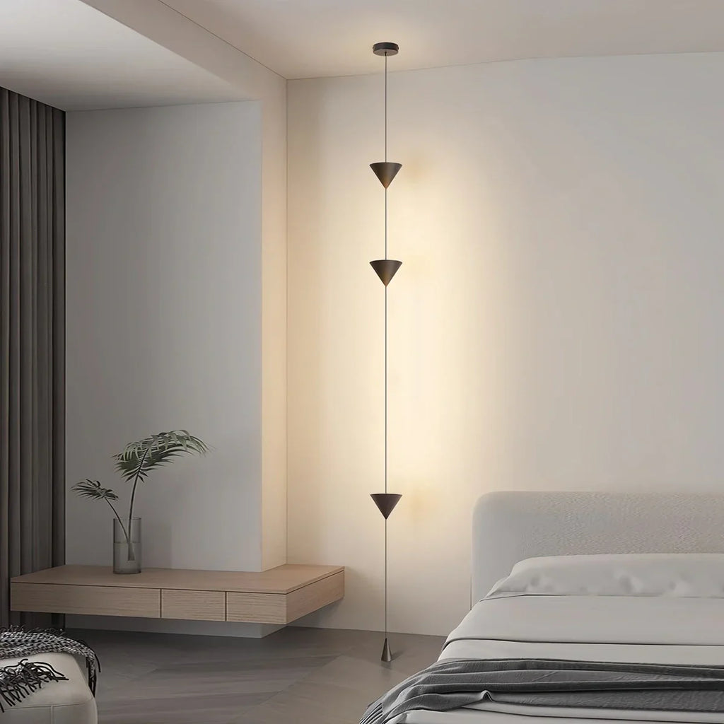 Colonna | Architecturale Vloer tot Plafond Lamp – Minimalistisch Design met Kegelvormige LED-elementen
