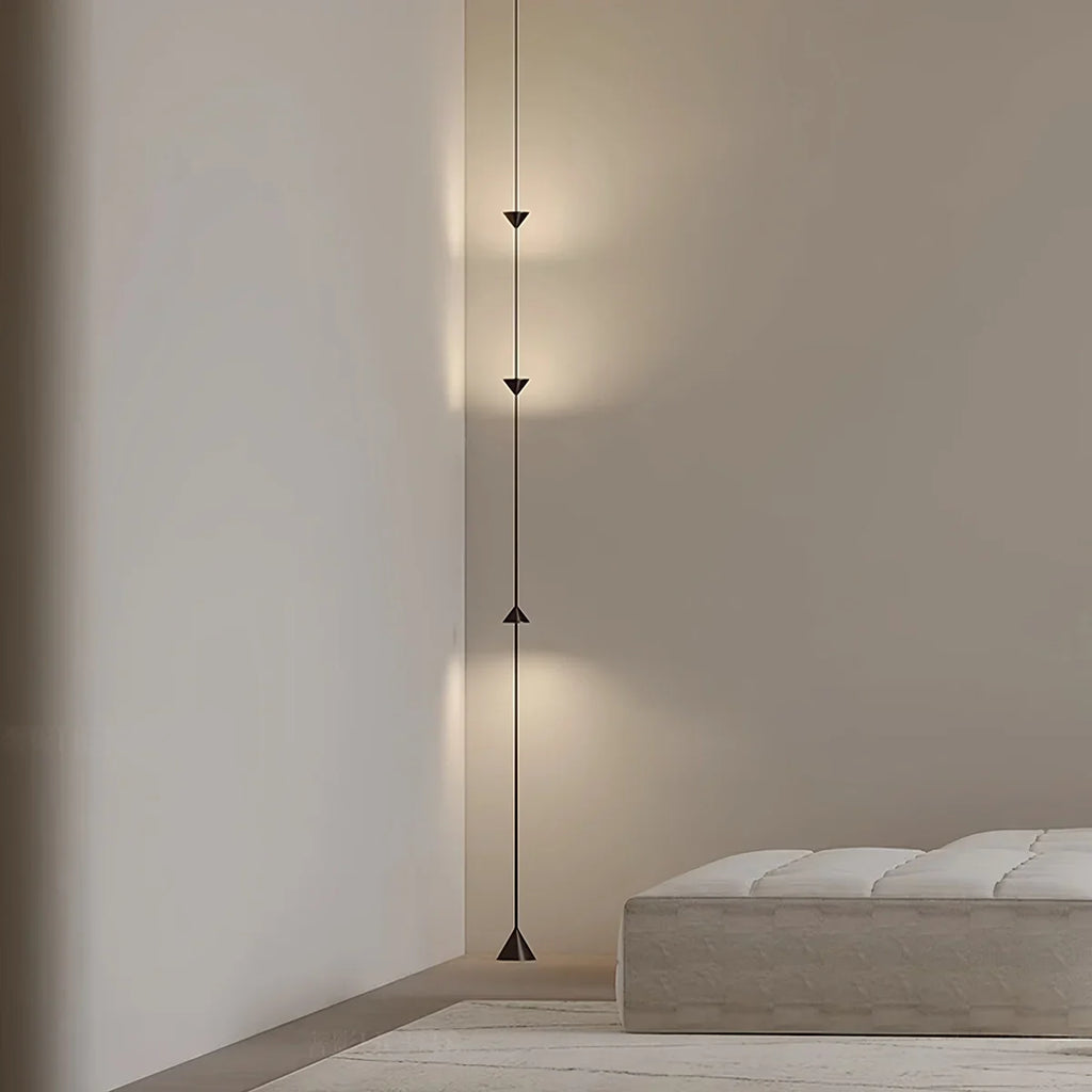 Colonna | Architecturale Vloer tot Plafond Lamp – Minimalistisch Design met Kegelvormige LED-elementen