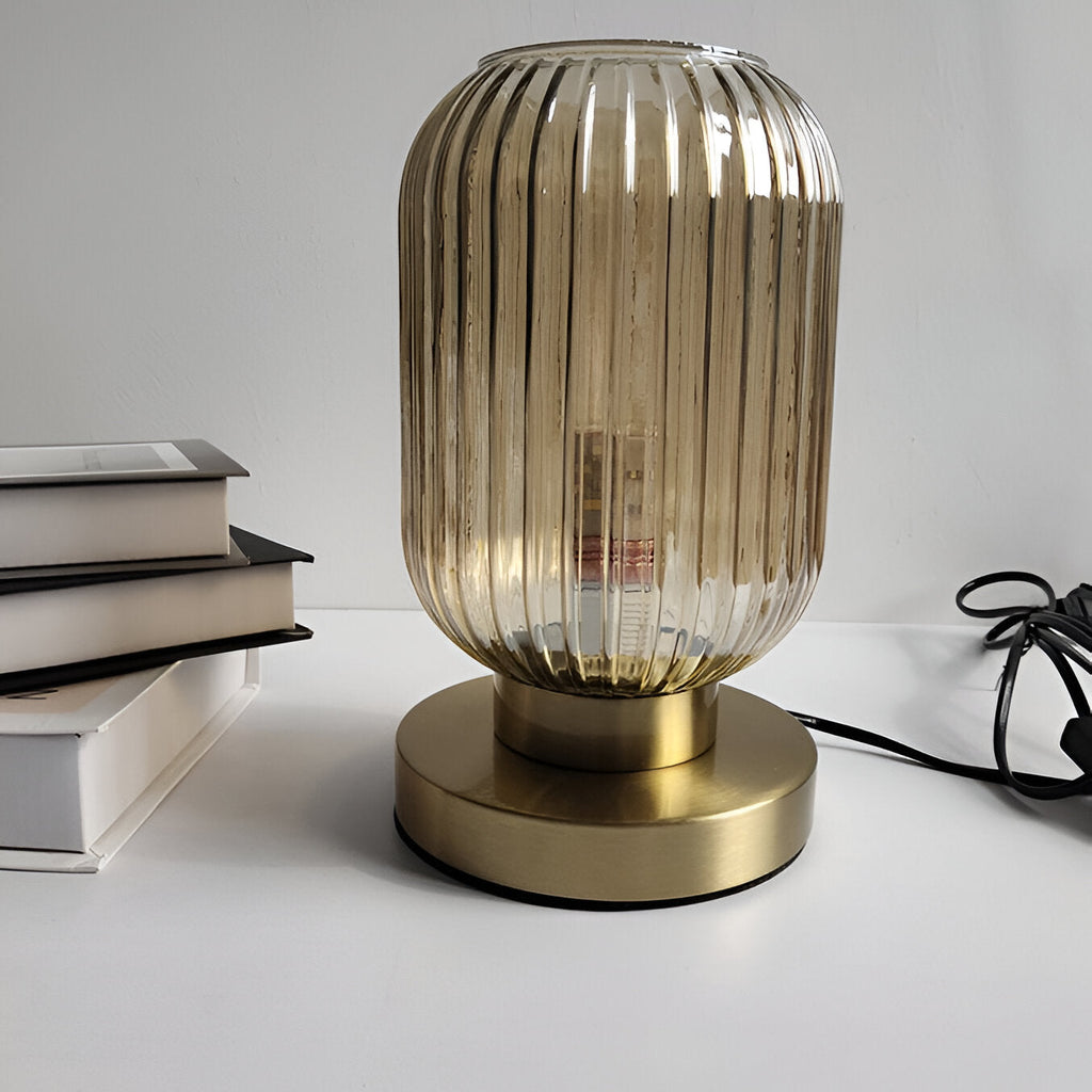 Rigato | Scandinavische Tafellamp met Geribbeld Glas – Minimalistisch Design – Goud & Glas
