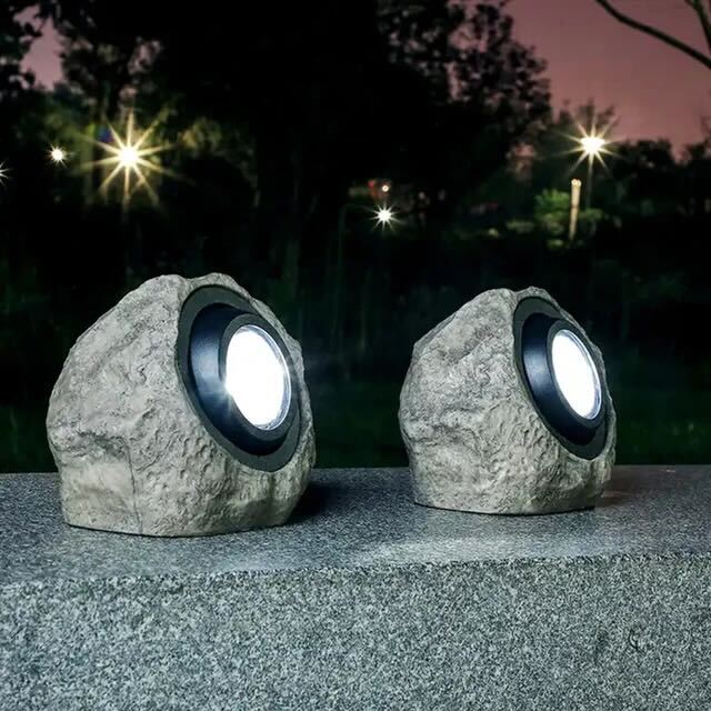 RocciaSolare | Solar Buitenlamp in Steenlook – Warmwit LED – IP65 Waterdicht – Draadloos