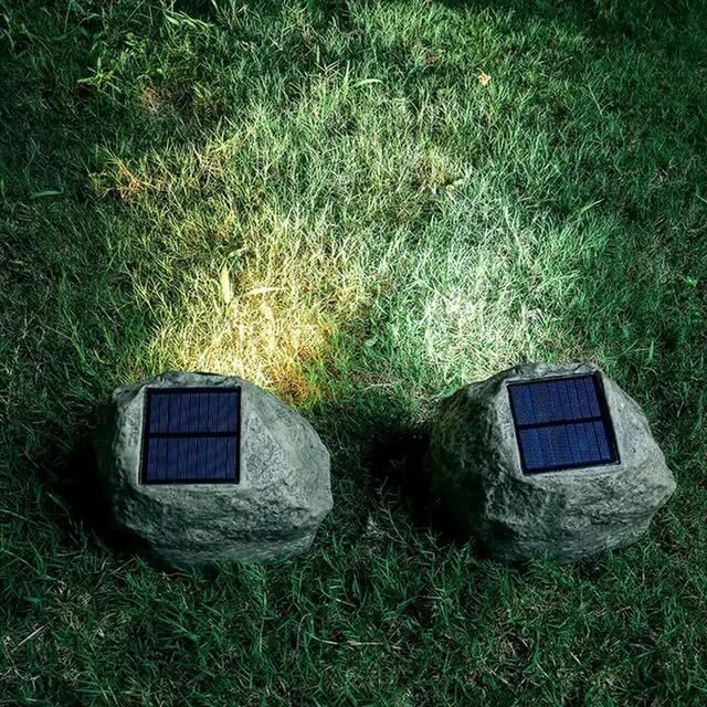 RocciaSolare | Solar Buitenlamp in Steenlook – Warmwit LED – IP65 Waterdicht – Draadloos