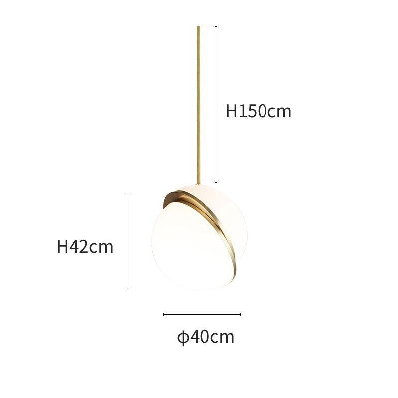 Liona | Moderne Bolvormige Hanglamp – Verfijnd Acryl met Messing Accenten & Verstelbare Kabel