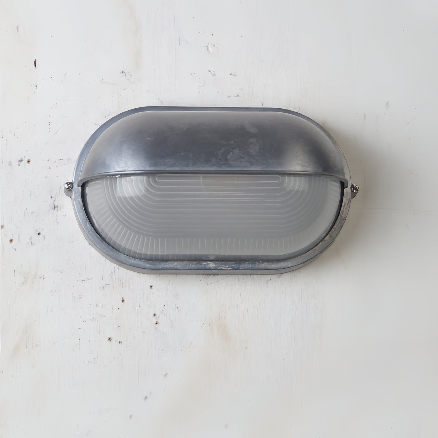 Nautic | Industriële Outdoor Wandlamp – Robuust Aluminium Bulkhead Design