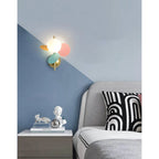 Fiorina | Artistieke Design Wandlamp – Abstract Bloemmotief met Pastelkleurige Schijven