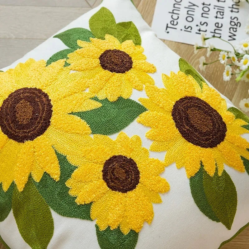 Girasole | Sierkussen met Zonnebloem Borduurwerk – Warm & Decoratief – 45x45 cm