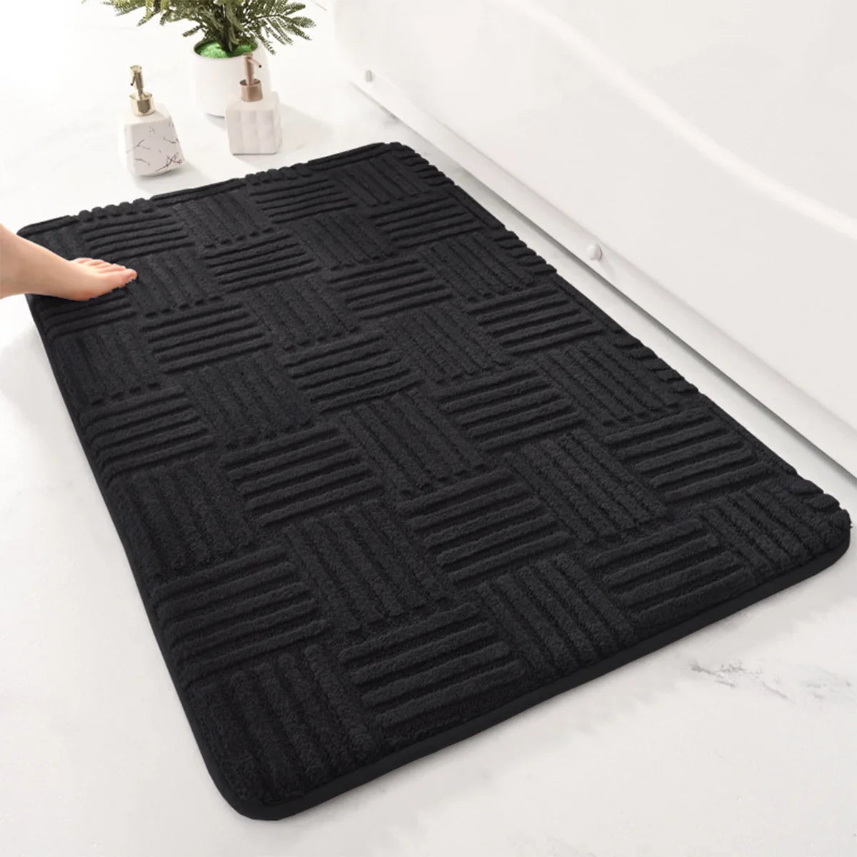 Tessora | Dikke Gestreepte Antislip Badmat