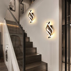 Spirola | Moderne Gedraaide Wandlamp – Sculpturaal Aluminium Design met Geïntegreerde LED