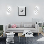 Spirola | Moderne Gedraaide Wandlamp – Sculpturaal Aluminium Design met Geïntegreerde LED