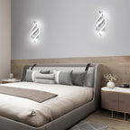 Spirola | Moderne Gedraaide Wandlamp – Sculpturaal Aluminium Design met Geïntegreerde LED