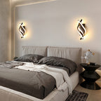 Spirola | Moderne Gedraaide Wandlamp – Sculpturaal Aluminium Design met Geïntegreerde LED