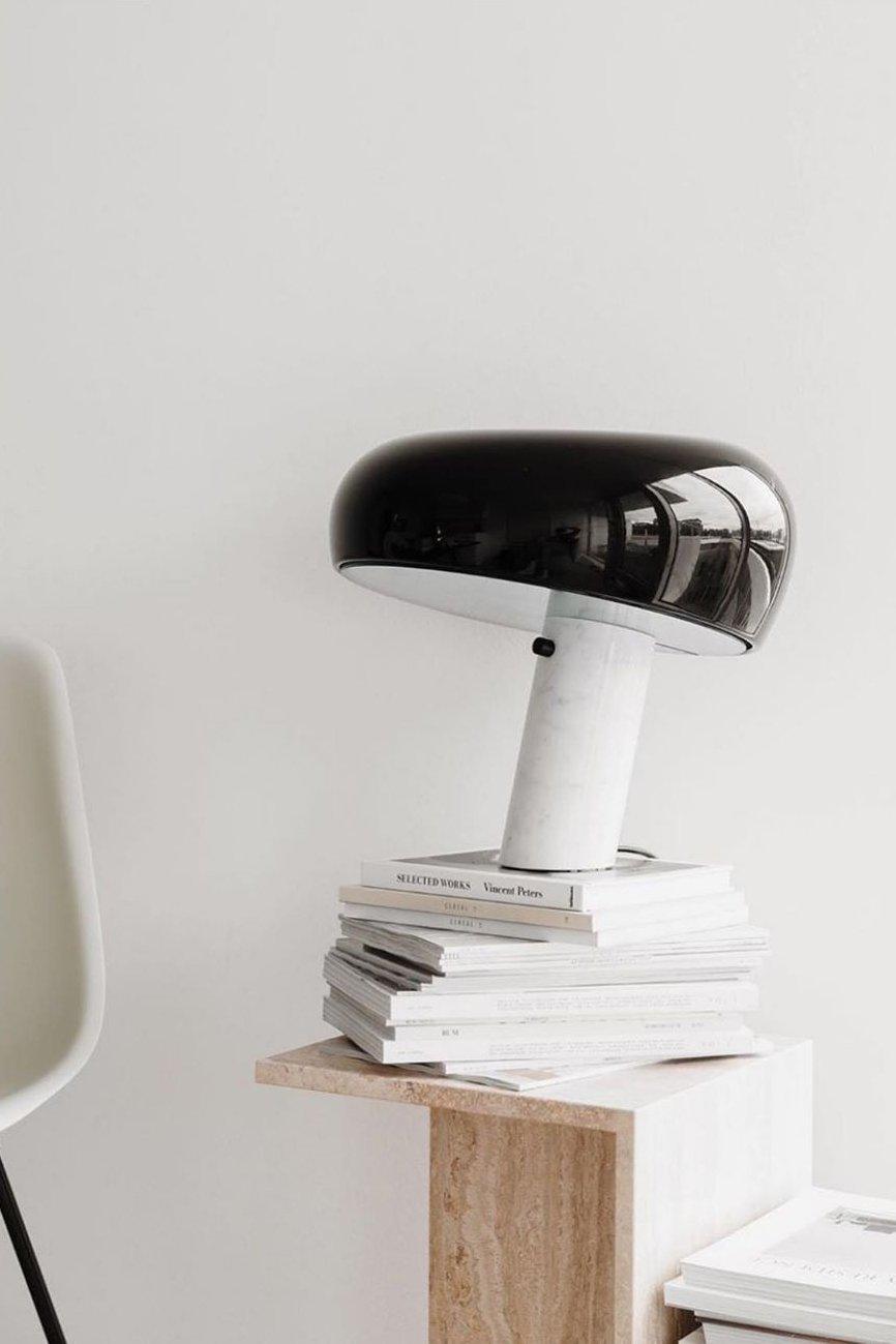 Marmo Riflesso | Design Tafellamp – Italiaans Carrara Marmer – Metaal & Glas – Nostalgisch Silhouet