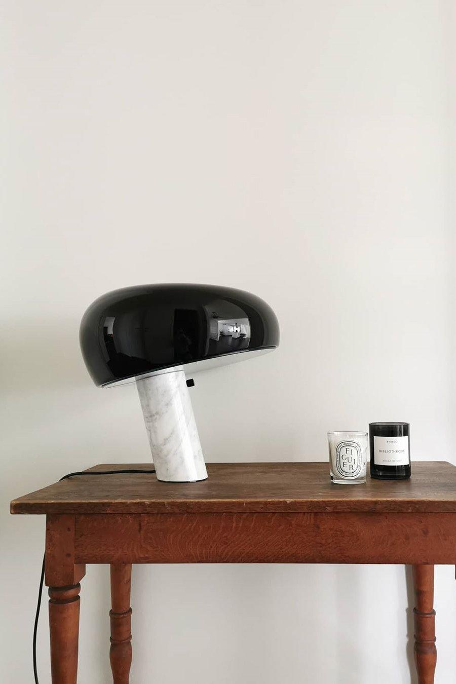 Marmo Riflesso | Design Tafellamp – Italiaans Carrara Marmer – Metaal & Glas – Nostalgisch Silhouet
