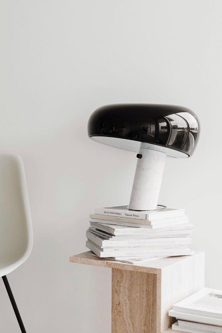 Marmo Riflesso | Design Tafellamp – Italiaans Carrara Marmer – Metaal & Glas – Nostalgisch Silhouet