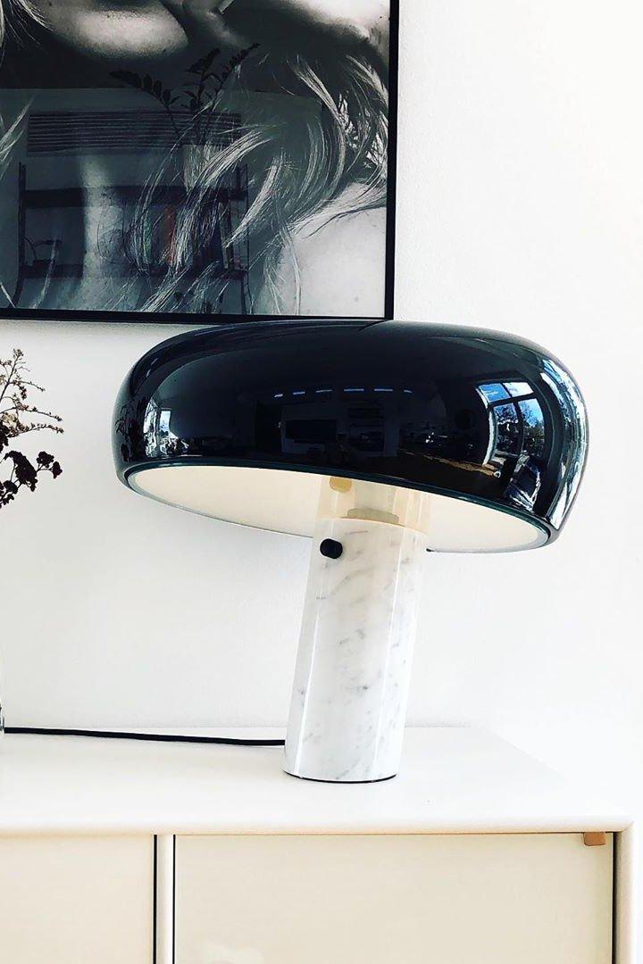 Marmo Riflesso | Design Tafellamp – Italiaans Carrara Marmer – Metaal & Glas – Nostalgisch Silhouet