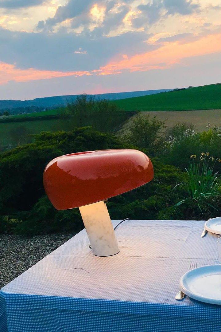 Marmo Riflesso | Design Tafellamp – Italiaans Carrara Marmer – Metaal & Glas – Nostalgisch Silhouet
