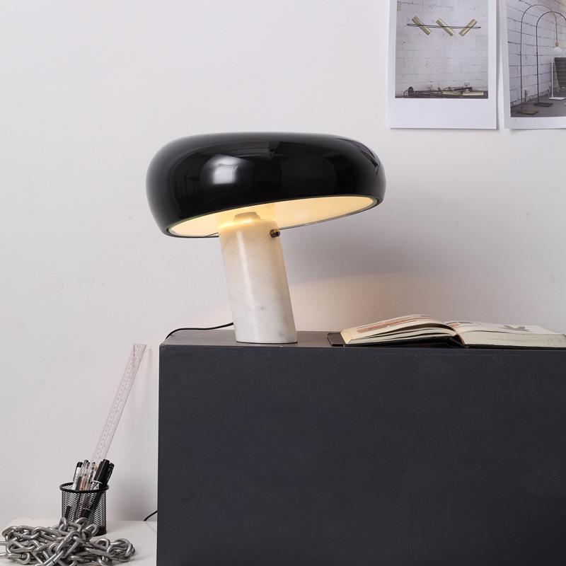 Marmo Riflesso | Design Tafellamp – Italiaans Carrara Marmer – Metaal & Glas – Nostalgisch Silhouet