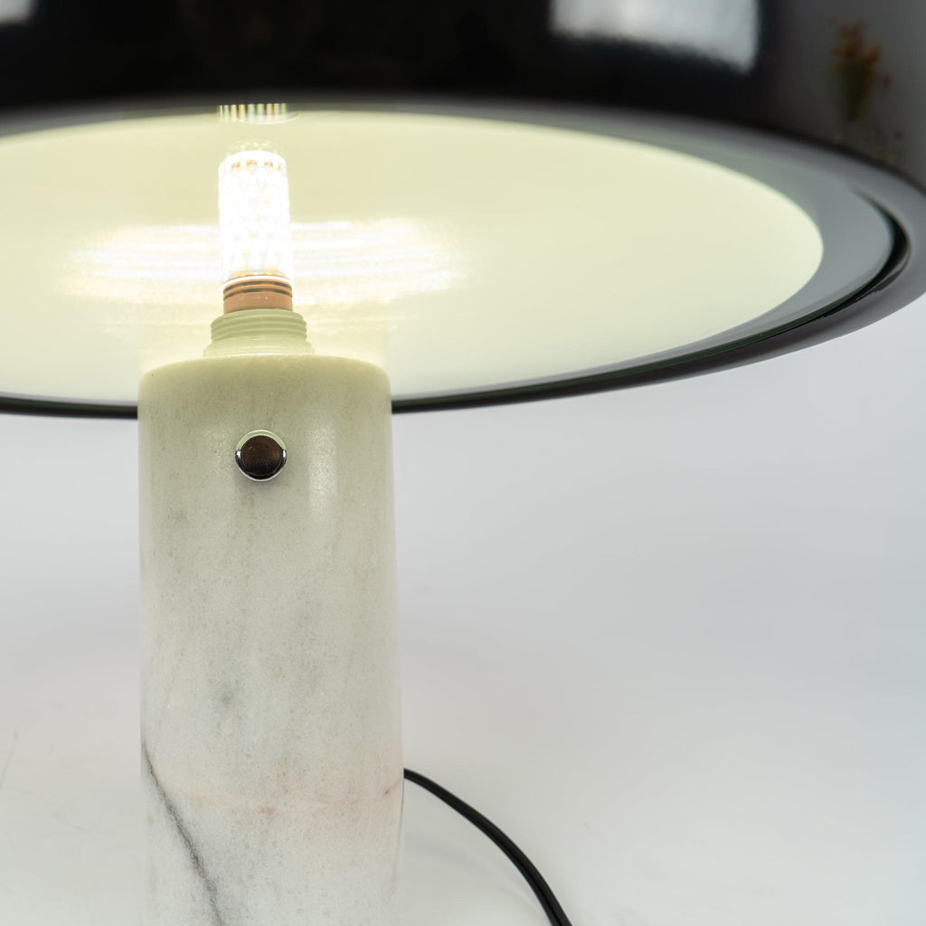 Marmo Riflesso | Design Tafellamp – Italiaans Carrara Marmer – Metaal & Glas – Nostalgisch Silhouet