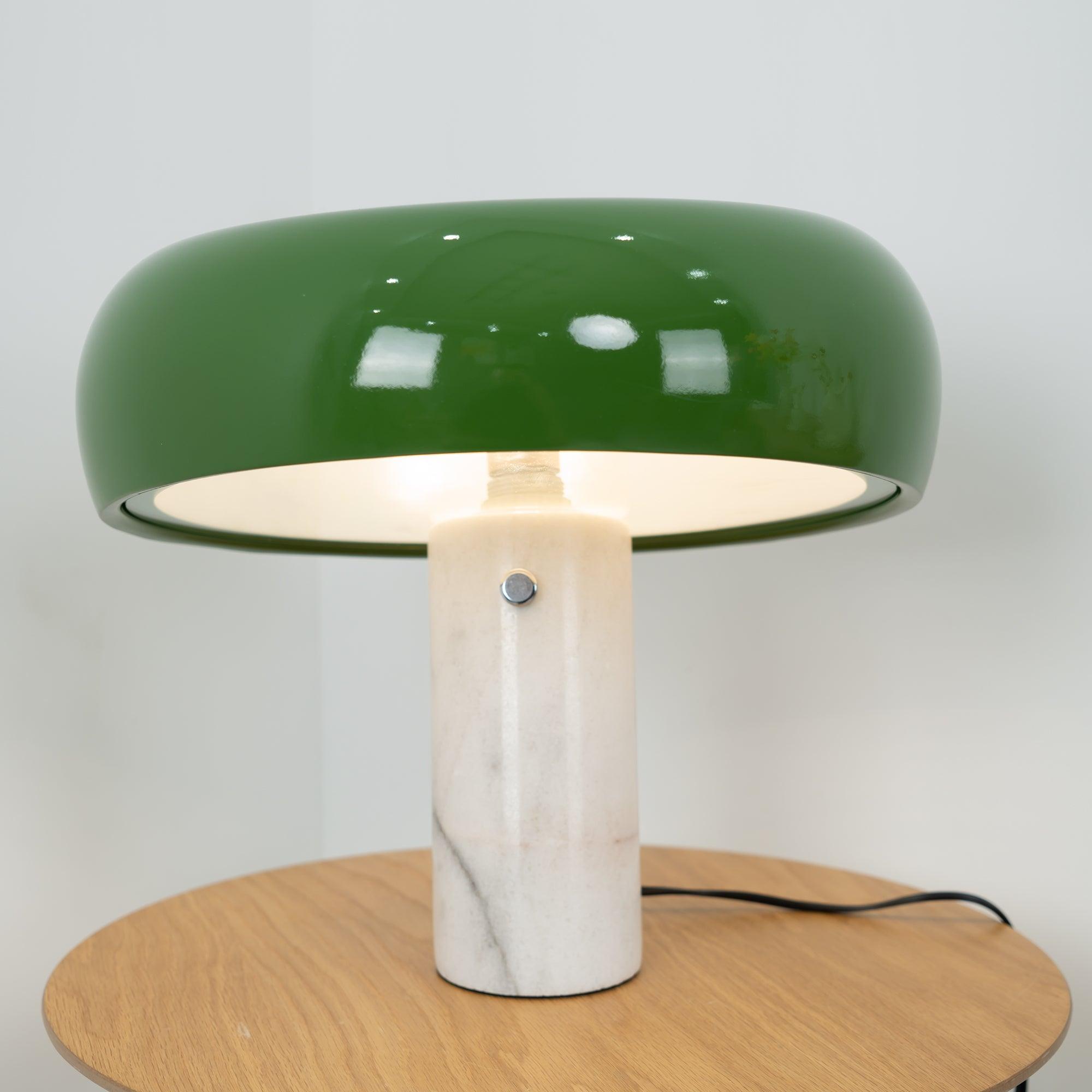 Marmo Riflesso | Design Tafellamp – Italiaans Carrara Marmer – Metaal & Glas – Nostalgisch Silhouet
