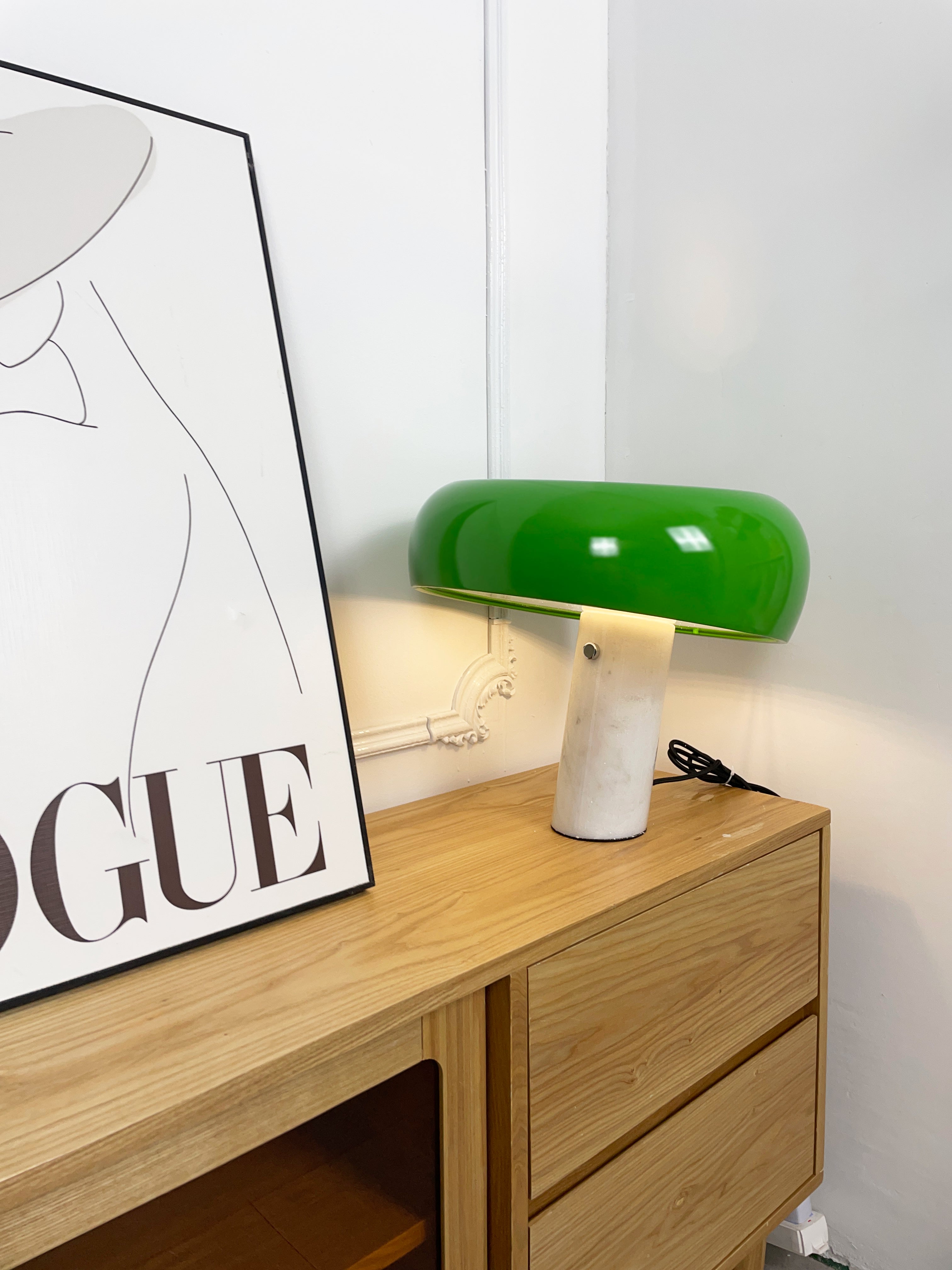 Marmo Riflesso | Design Tafellamp – Italiaans Carrara Marmer – Metaal & Glas – Nostalgisch Silhouet