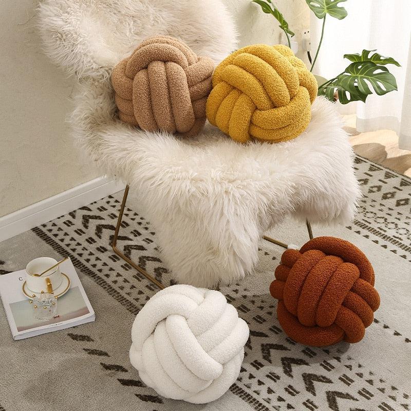 Geknoopt Designkussen – Zachte Teddy Stof | CloudKnot